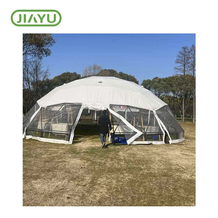 Teanta campa ionad dìon-gaoithe tent